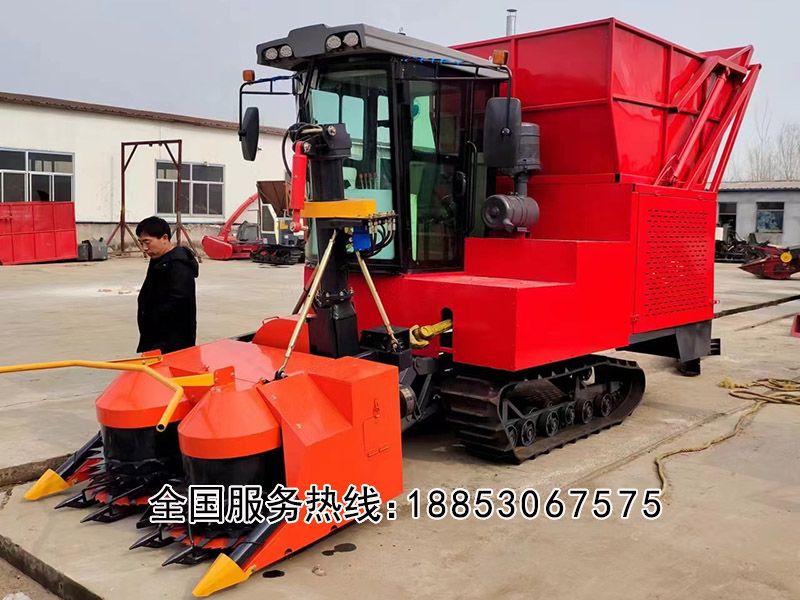 履帶自走式青儲機